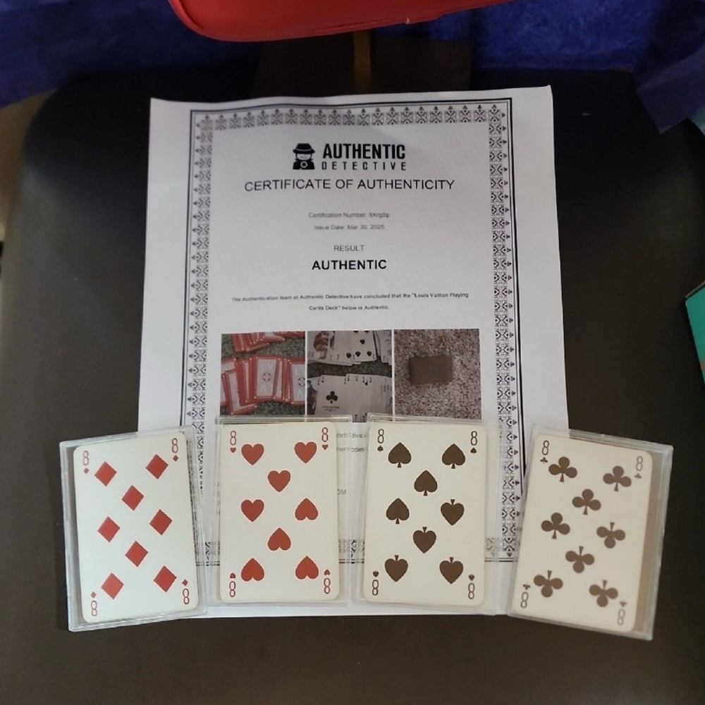 LV Crazy 8s Set of 4 cards with COA